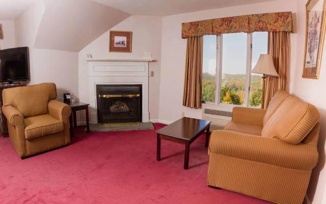 The Lucerne Inn