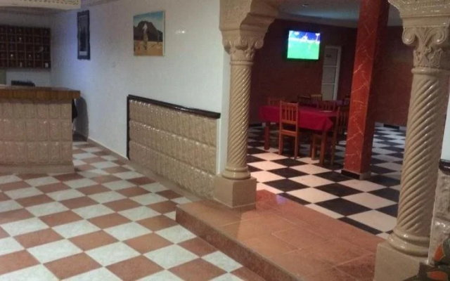 Hotel Emira