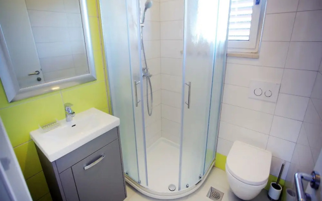 Apartment Biba Banjole / Three Bedrooms A2 6+1