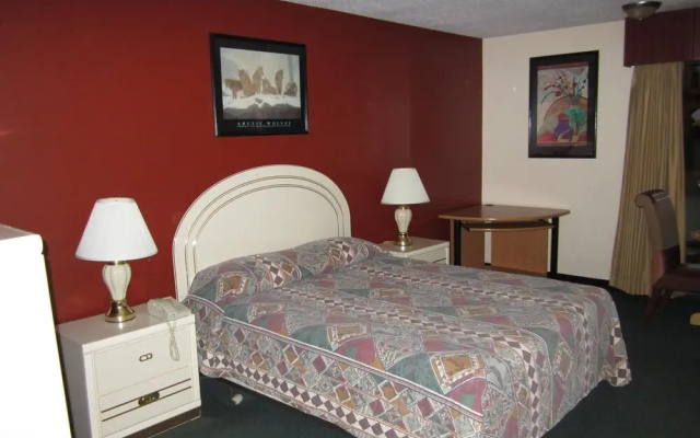 Fort Nelson Hotel