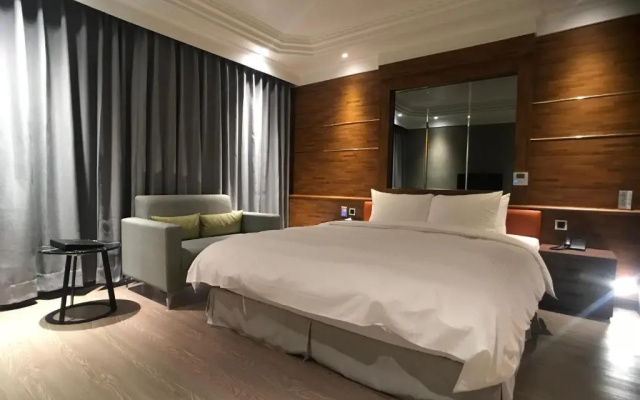 Moni Motel(莫尼旅店)