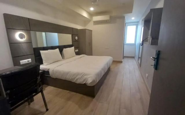 Hotel Royal Saffron By Majesta Stays