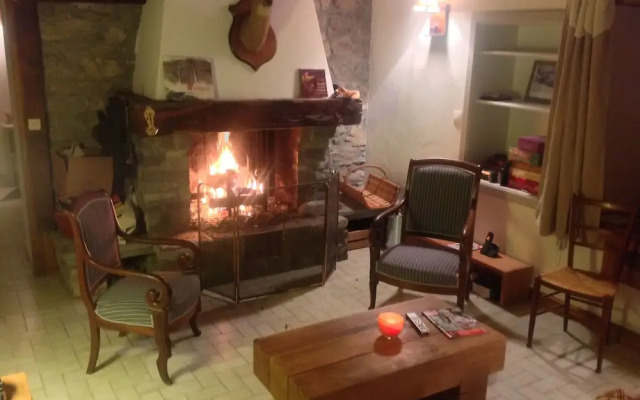 The Farm, Chantemerle For 6 To 10 Guests