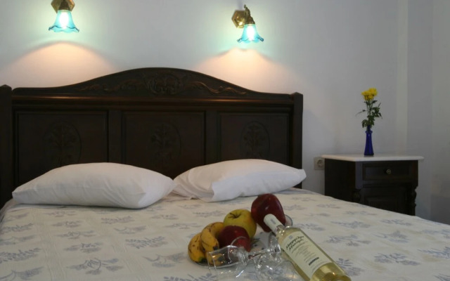 Erato Apartments