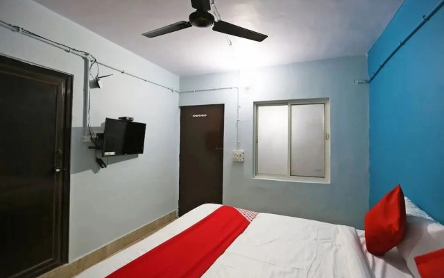 Dimpy House by OYO Rooms