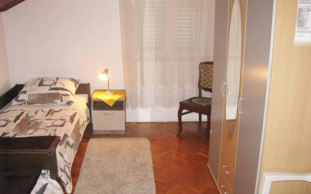 Waterfront Apartment Family Friendly, Ground Level