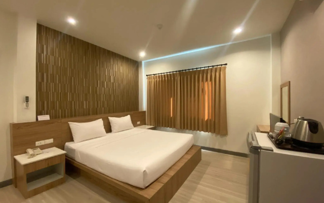 Seree Grand Resort