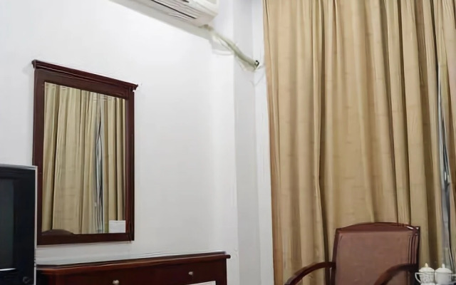 Jinlesi Business Hotel Zhuhai
