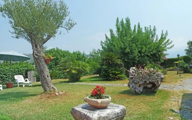Emanuele Apartments