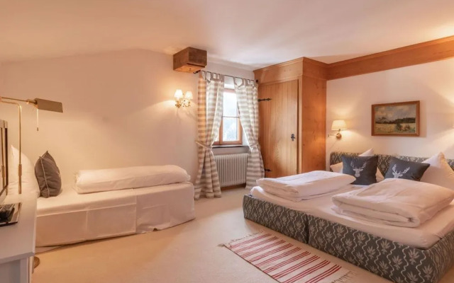 Lush Villa in Tyrol near Ski Area