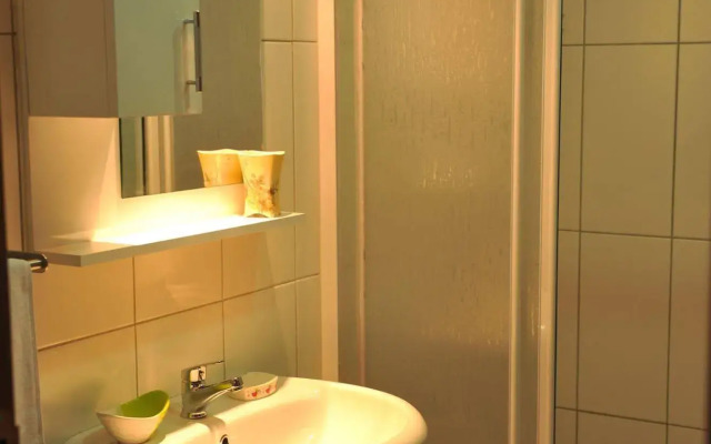 A Hotels & Suites