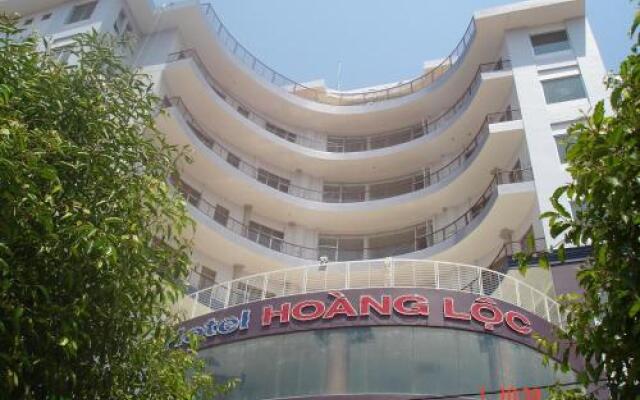 Hoang Loc Hotel вид на фасад