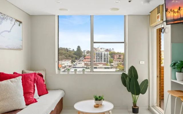 Bondi Studio Apartment With Pool & Rooftop Views