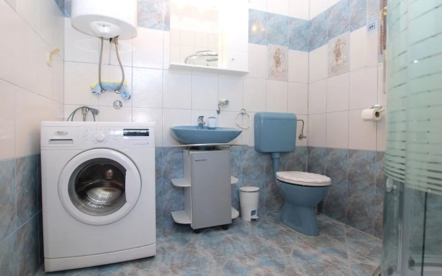 Apartment 1374