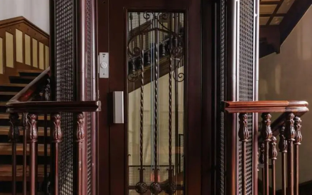 Stunning & Bright 2BD 2BTH – CITY CENTER -GRAN VIA