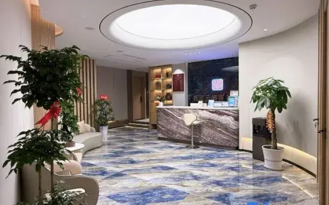 Yanhe Yunqi Business Hotel