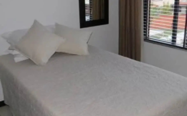 Modern Executive Penthouse All Amenities
