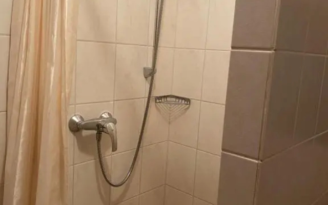 Grune Au Hotel