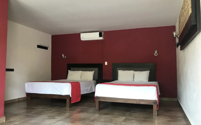 Hotel Montroi City
