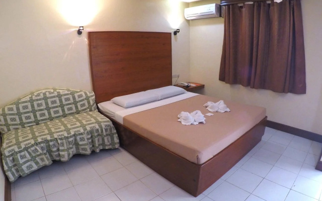Ivory Hotel and Suites