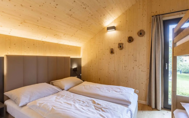 Villa mit Pool und Sauna für 10 Personen
