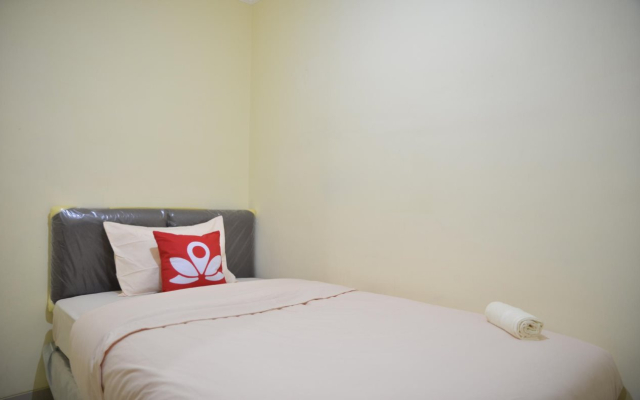 ZEN Rooms Near ITC Roxy Mas