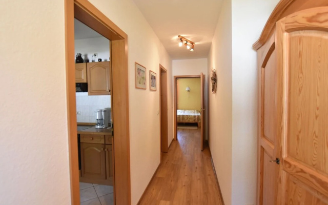 Luxurious Apartment in Wischuer With Fenced Garden, Barbecue