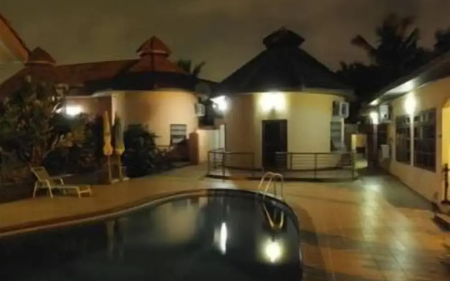 Ponderosa Travel Lodge