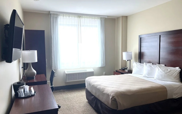 Lotus BLU Inn & Suites