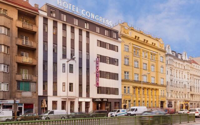 Отель Novum Hotel Congress Wien am Hauptbahnhof Австрия, Вена - 12 отзывов об отеле, цены и фото номеров - забронировать отель Novum Hotel Congress Wien am Hauptbahnhof онлайн вид на фасад