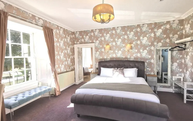 Lunan House Hotel