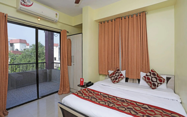 OYO 704 Apartment Kharadi