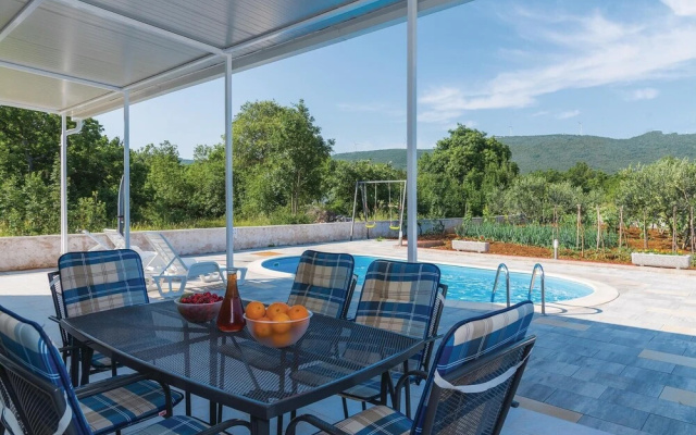Nice Home in Lozovac With Wifi and 3 Bedrooms