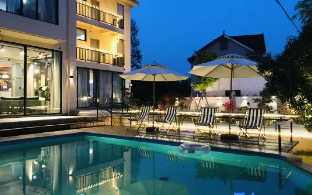 Mogan Mountain Muxia Star Camping Resort Villa