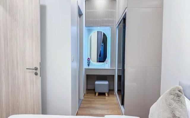 New Residence in Central Bangkok Siam Paragon · Central World