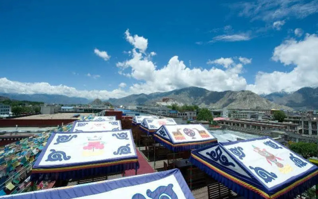 Thangka Hotel