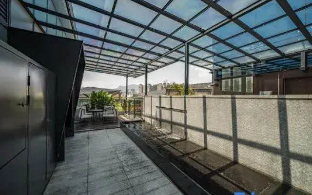 Ya'an Xingzhi Homestay (Panda Exhibition Center Green Island Park)