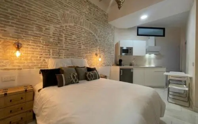 Adriano Apartments