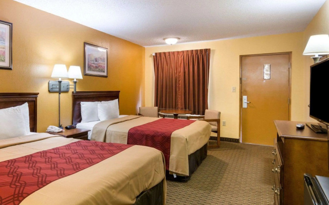 Econo Lodge Fredericksburg near I-95
