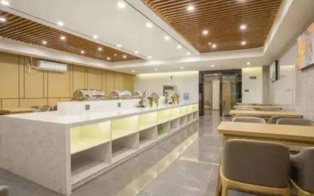 Alexu Hotel (Guangming Tianxuan Branch)