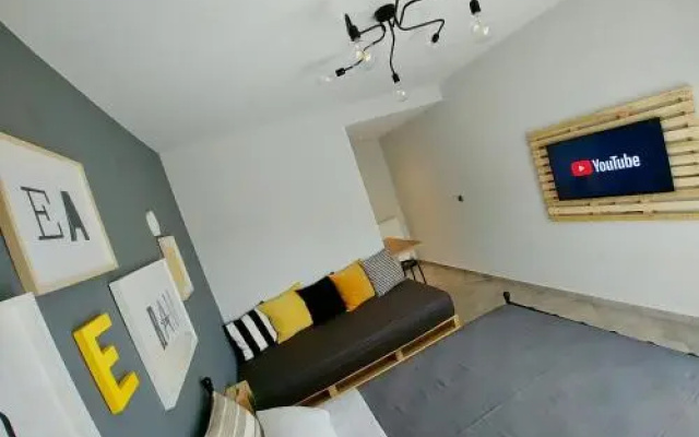48 Downtown Lofts