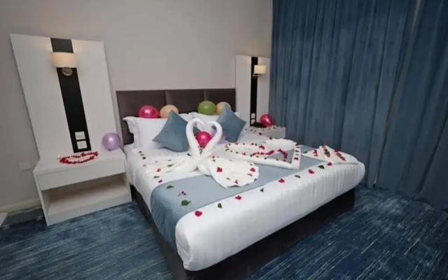 Lian Park Hotel