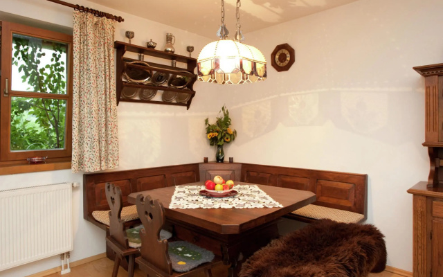 Sunlit Apartment near Ski Area in Mittersill