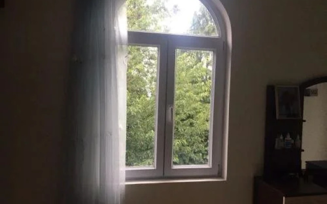 Zura's Guest House