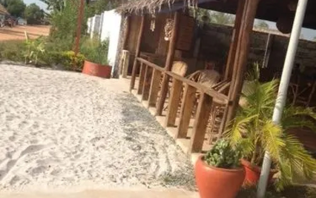 White Beach Bungalows
