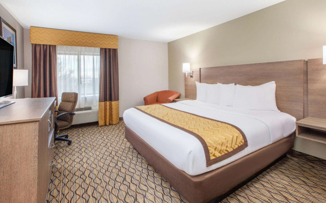 Baymont by Wyndham Grand Rapids Airport