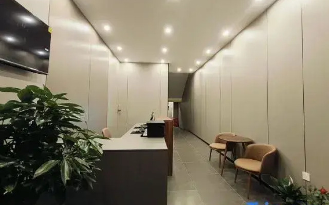 Xiguo Hotel (Huiyou Plaza Branch, Aowei Road, Xiong'an New Area)