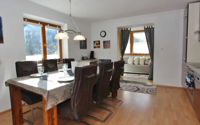 Mountain View Apartment With Garden In Muhlbach