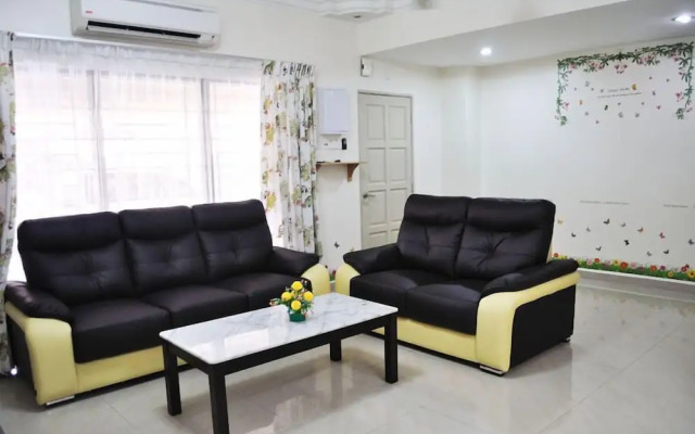 Garden Vacation Suite