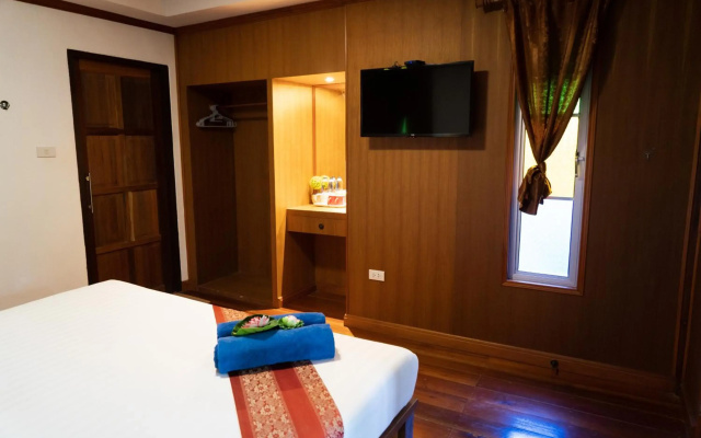 Lanta Andaleaf Bungalow